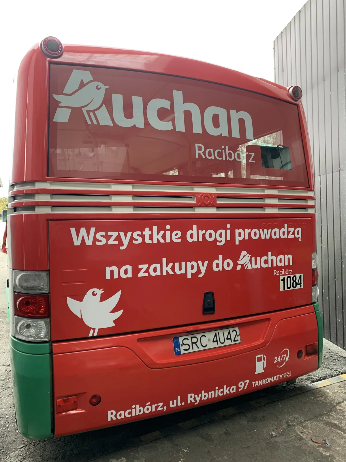 Oklejanie pojazdów reklamowych